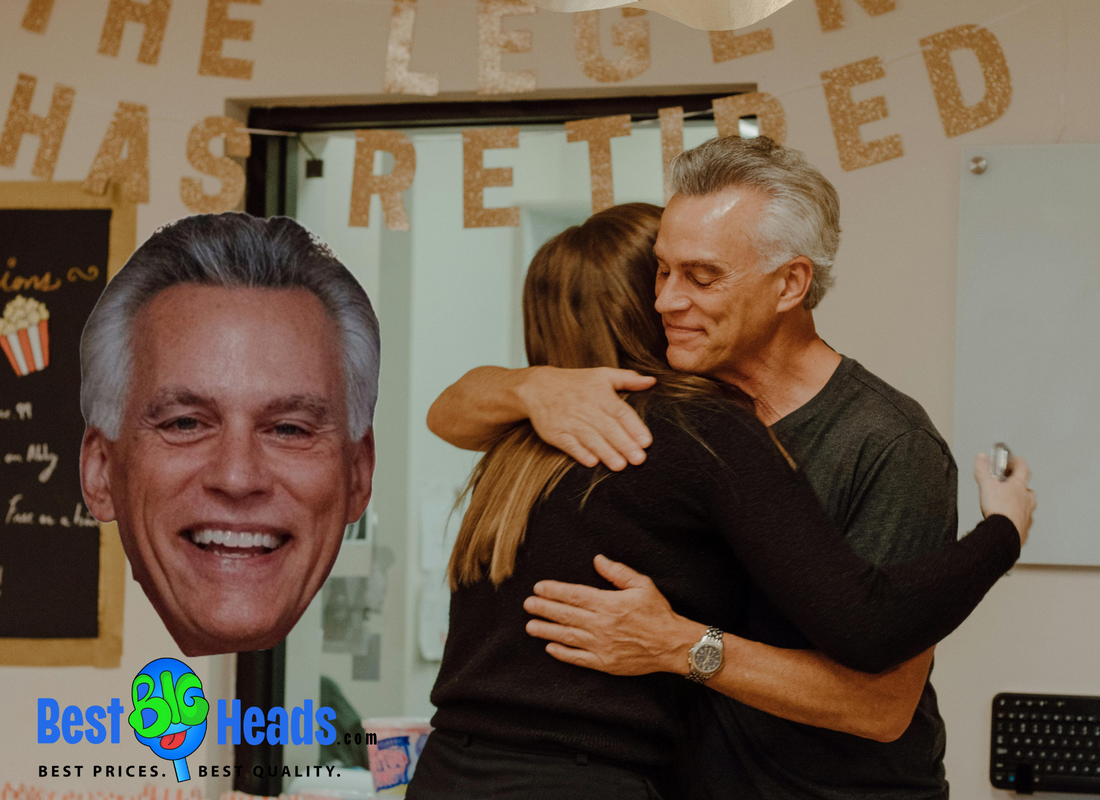 Celebrate in Style: Best BIG Heads™ at Your Retirement Dinner